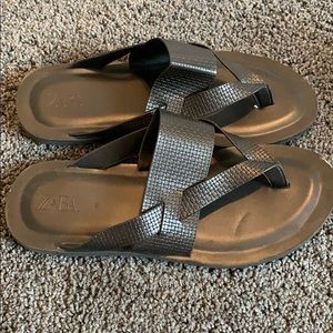 Zara chick men sandals new!!!!